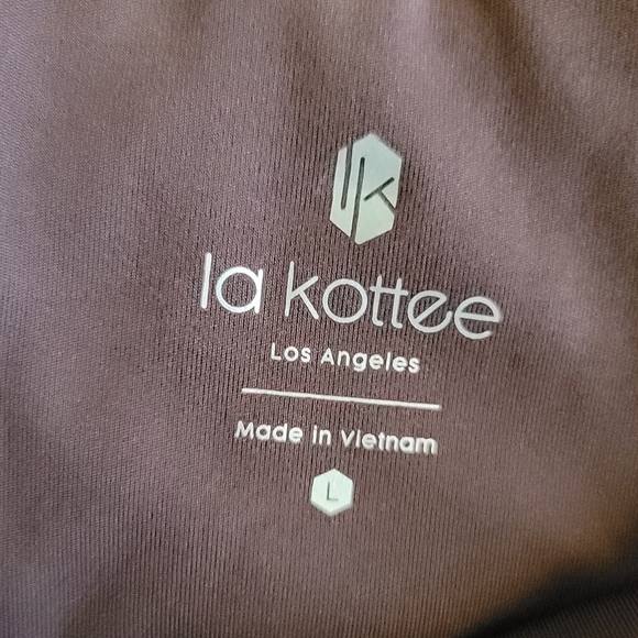 New (w/tags) Brown Fashion Athleisure Workout Gear (M-L) - Picture 4 of 5